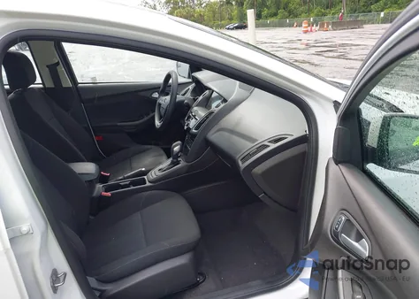 2017 Ford Focus Sel z USA, uszkodzony, nr VIN 1FADP3H20HL249175